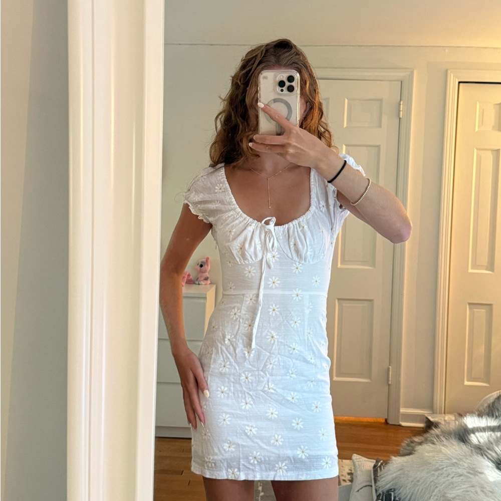 Elegant White Princess Polly Mini Floral Dress